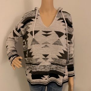 AE SWEATER